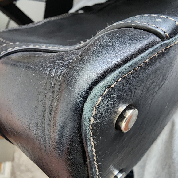 Levenger Black Pebble Leather Briefcase Computer Bag with Shoulder Straps - Picture 9 of 13